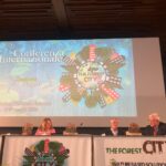 Da sinistra: Giulia Caneva, Paolo Grossoni e Pierluigi Sassi durante il convegno The Forest City
